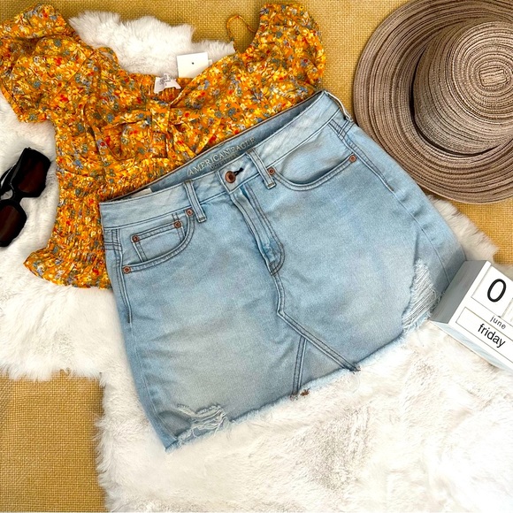 American Eagle, mini denim skirt size 6 in perfect condition - Picture 5 of 15